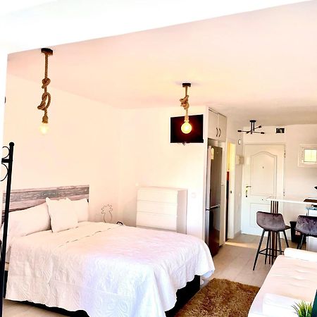 شقة Costa Del Sol Vacacional بينالماذينا المظهر الخارجي الصورة