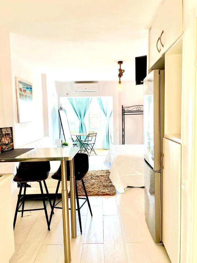 شقة Costa Del Sol Vacacional بينالماذينا المظهر الخارجي الصورة